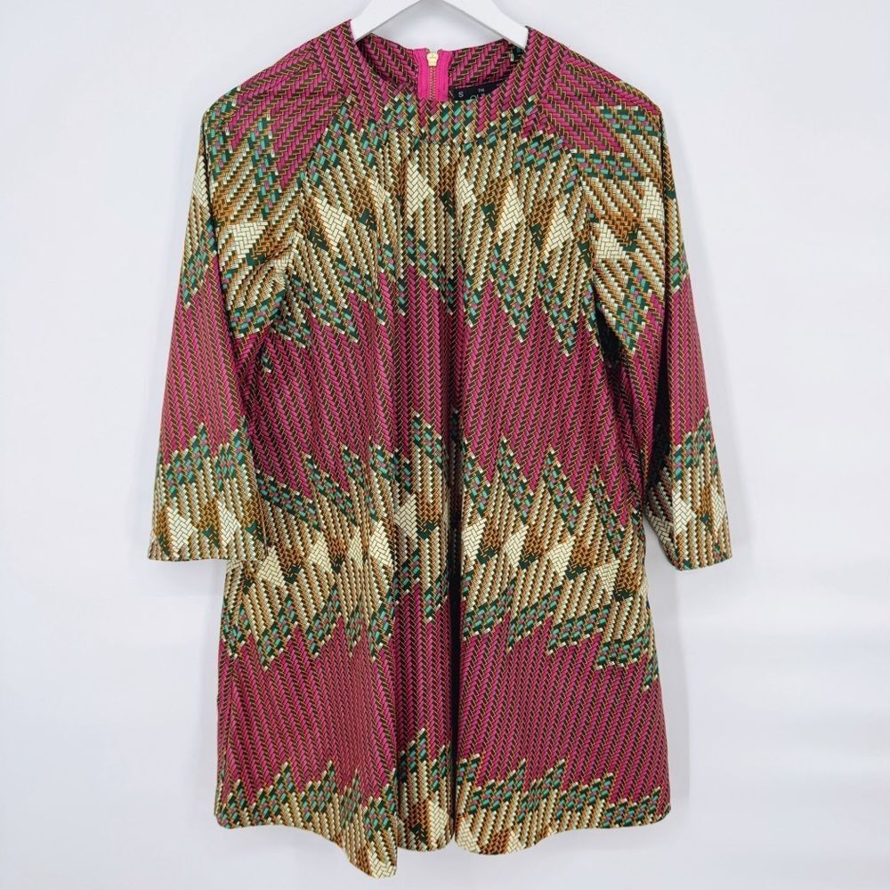 The Oula 3/4‎ Sleeve Trapeze Dress Pink Gold Green Geometric Print Rear Zip S